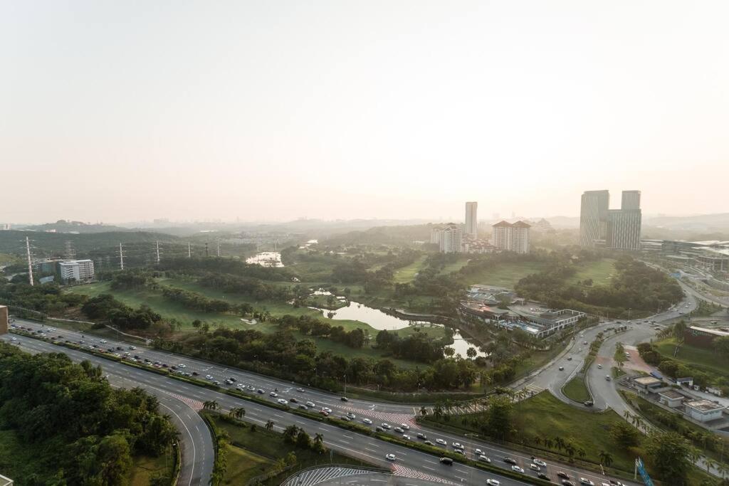 Conezion Residence Putrajaya 3Br6Pax Ioi City Mall Экстерьер фото
